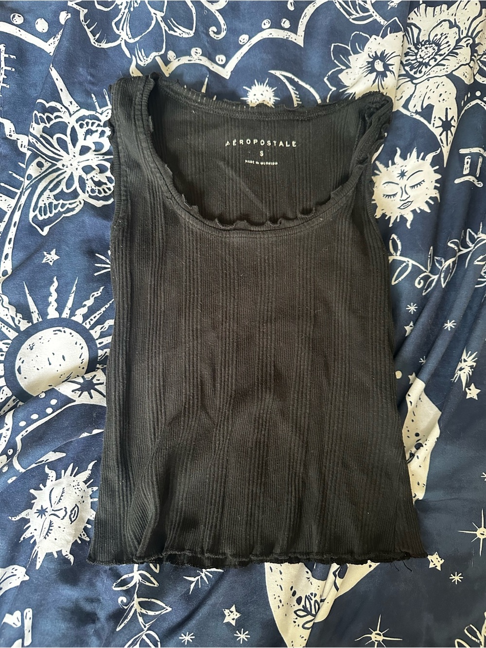 Black Aeropostale Ribbed Tank Top w/ Scalloped Hem